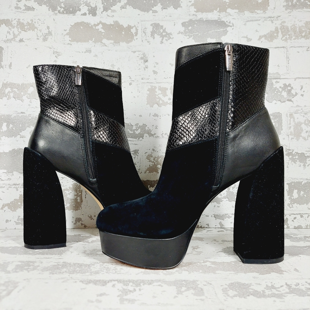 New Vince Camuto Gilisama Suede Black Platform Chunky Heel Ankle Boots M389 - Picture 5 of 12